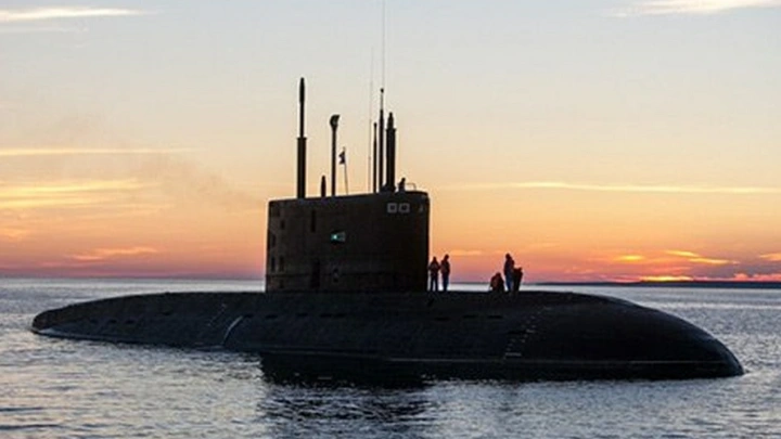 Русские разозлили НАТО. Щелчок по носу от подводников. Раз - и нет авианосца?