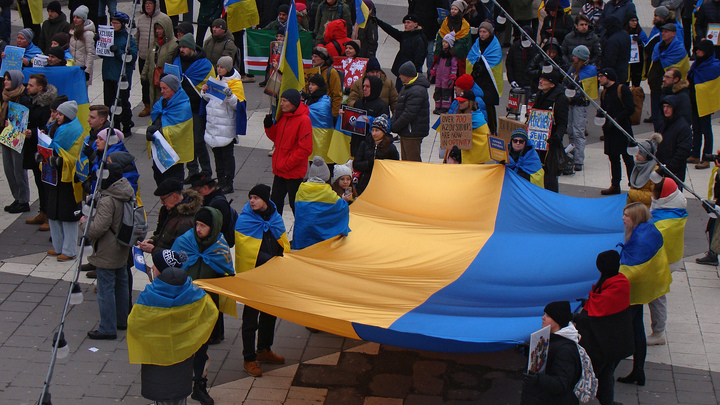 Чиновникам на Украине запретили покидать страну без веских оснований