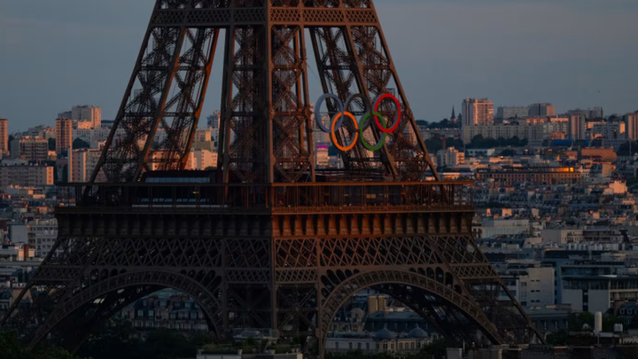 Польского комментатора отстранили от работы за критику открытия Олимпиады