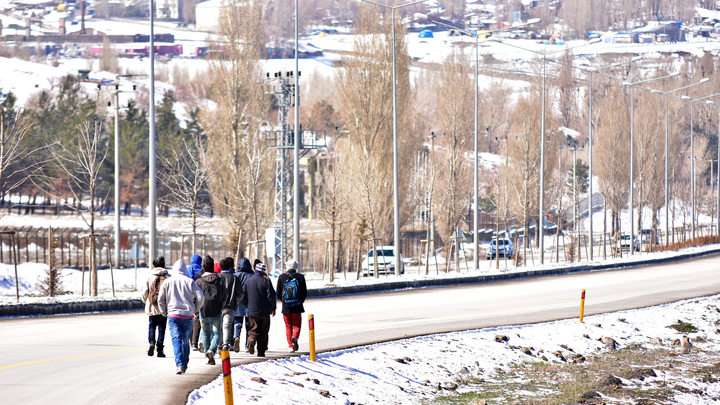 Крушение летевшего в Россию Falcon 10: Выживший добрался до людей и на пальцах попросил о помощи