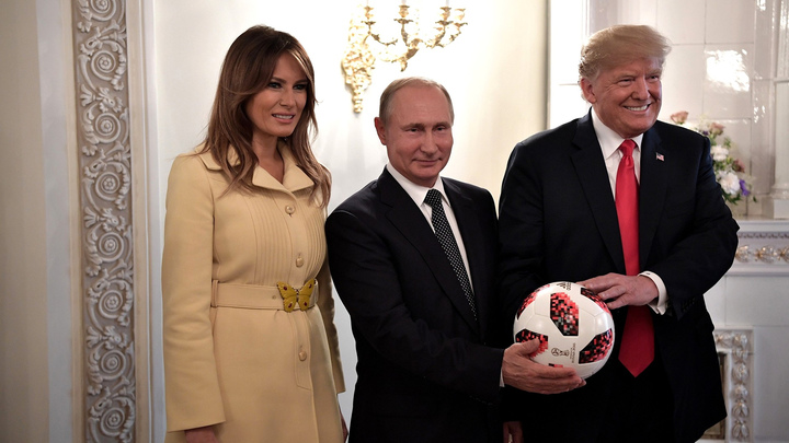 Представителя Белого дома вывело из себя упоминание о «мяче Путина»