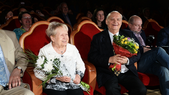 Лещенко рассказал о первом дне рождения Пахмутовой после смерти мужа