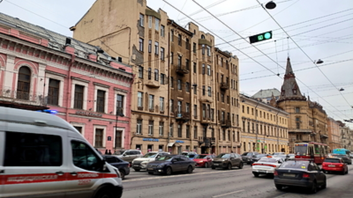 В Петербурге студентка смертельно травмировалась в свой день рождения на сдаче норм ГТО