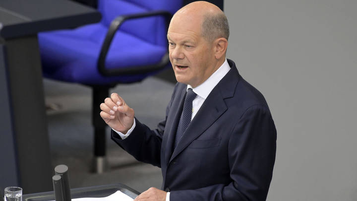 Битва в высоких кабинетах: Началось сражение за переговоры. Шольц сделал заявление, инсайдеры перевели