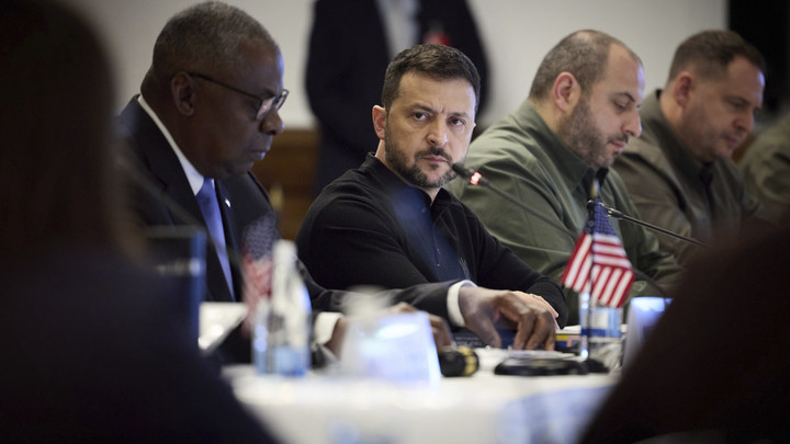 Может жить только в условиях этой войны: Посол Келин высказался о власти Зеленского