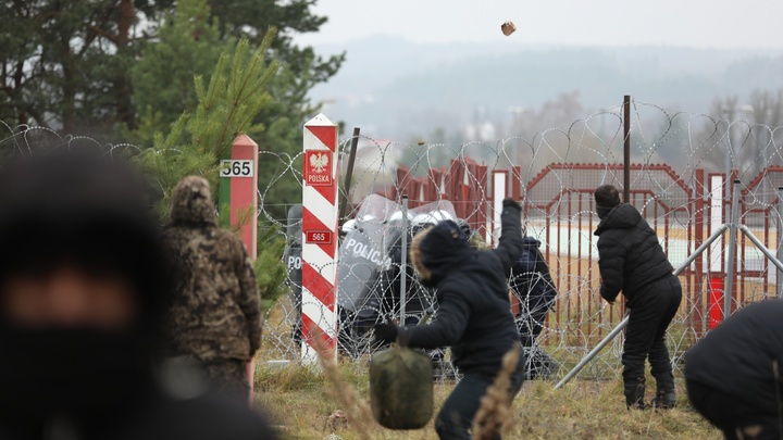 Госпогранкомитет: Польские силовики выбросили тело беженца на территорию Белоруссии