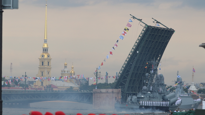 Погода на день ВМФ в Санкт-Петербурге 2022: лучше взять зонт