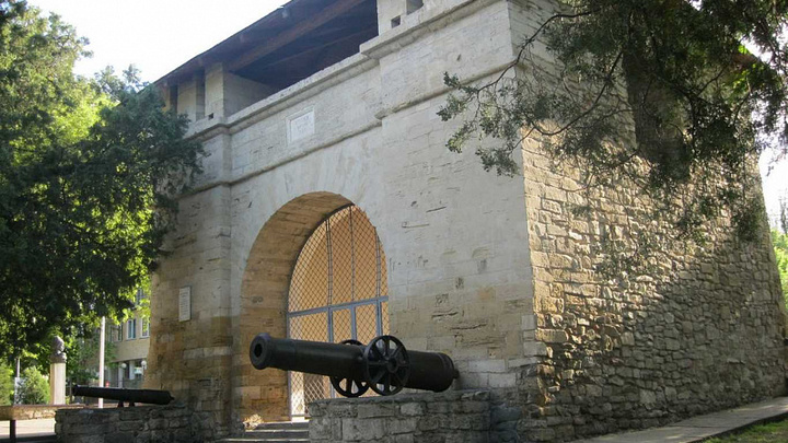 В Анапе утвердили зоны охраны памятника Русские ворота