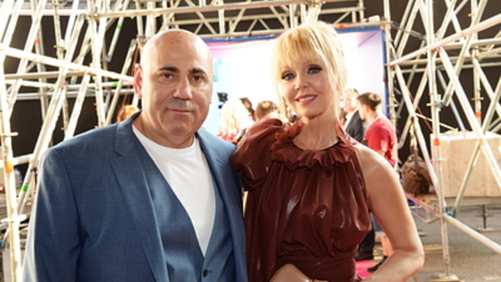 Как вляпается со своим языком: Валерия вступилась за мужа, тут же его пожурив