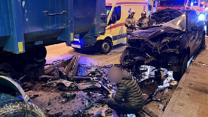 В Сочи произошло массовое ДТП с участием большегруза