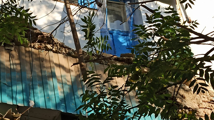 В Темрюке из-за обрушения балкона многоэтажки пострадала 7-летняя девочка