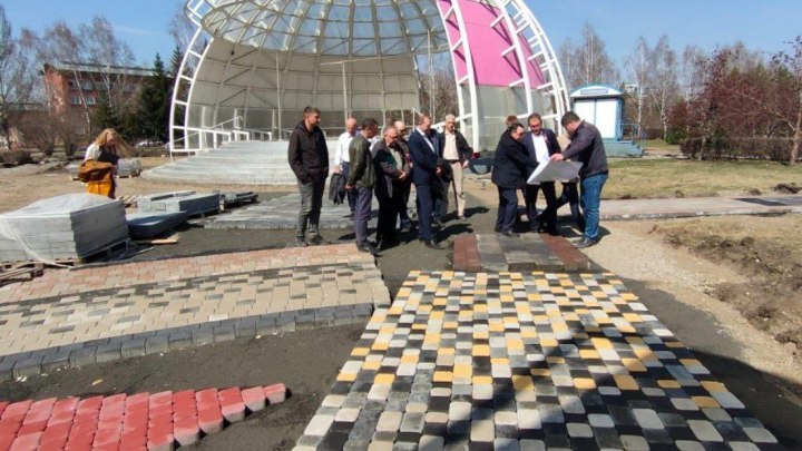 Мэр Кемерова опубликовал фото брусчатки в парке Жукова