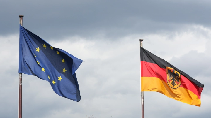 Германия усложнила процедуру выдачи виз гражданам России