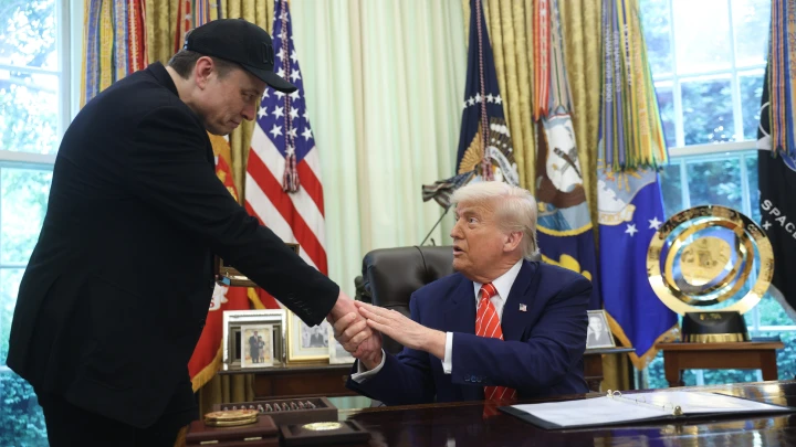 От союзников до соперников: почему между Трампом и Маском началась холодная война От союзников до соперников: почему между Трампом и Маском началась холодная война