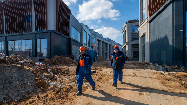 В Сочи строителя едва не убило бетонным блоком