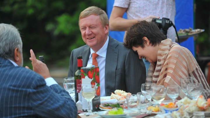 Как живут дети сбежавшего Чубайса: Сын разорился, а дочь не говорит об отце