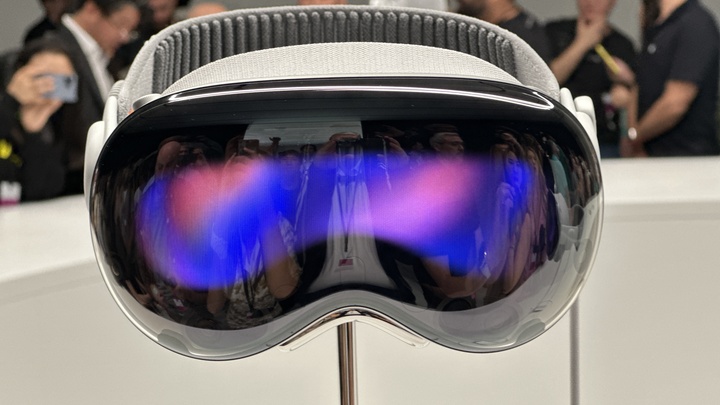 Сколько стоит Apple Vision Pro в России