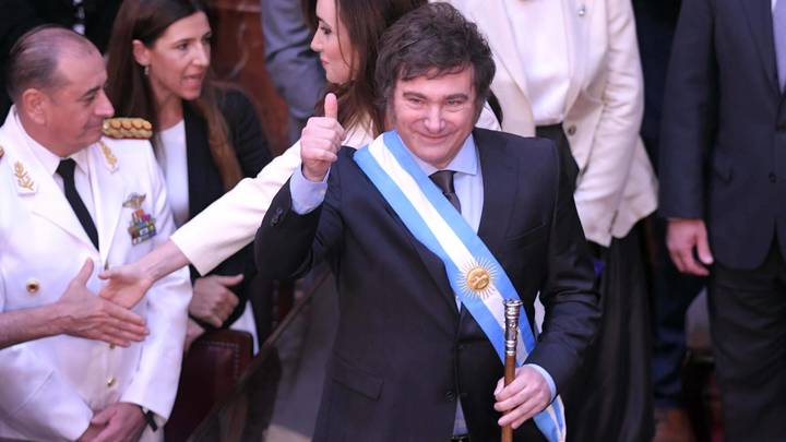 Если мне откажут: Милей пригрозил референдумом в случае несогласия парламента с реформами