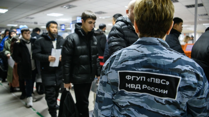 Из Новосибирской области выдворили более трёх тысяч мигрантов