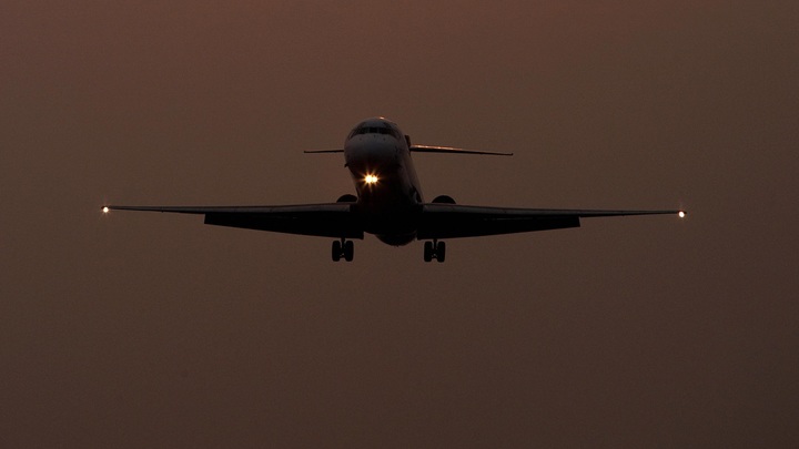 Захват самолёта?: FlightRadar подтвердил нештатную ситуацию на борту самолёта Сургут - Москва