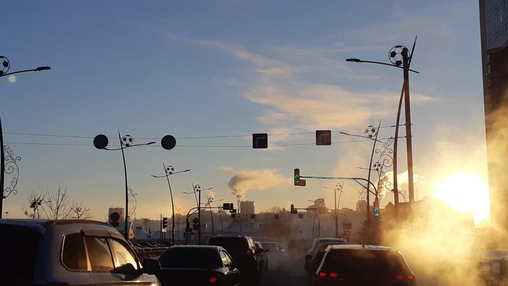 Глубокую яму на Мызинском мосту устранили после жалоб нижегородцев