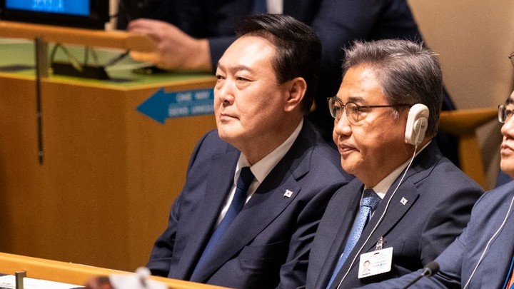 Скандал в южнокорейских кулуарах: Президент грязно выругался в адрес конгрессменов США