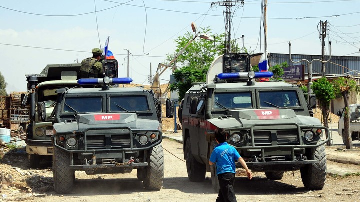 Были готовы схватиться за оружие: Сирийские курды едва успели разнять военных России и США - СМИ