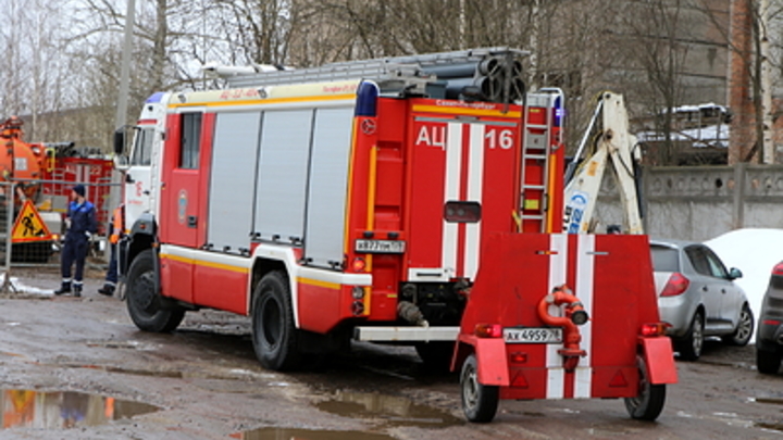 Крупный пожар в Рыбинске. Горит завод