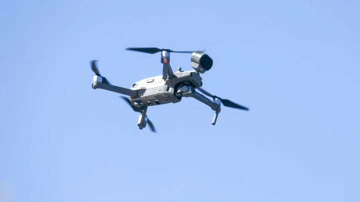 Оператор с помощью дрона выследил напавшего на жениха во время свадьбы в Индии