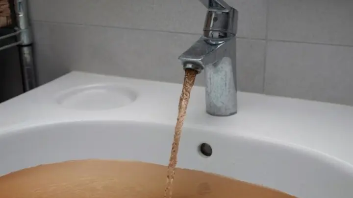 Глава тюменского водоканала извинилась за скандальное заявление сотрудницы об отключении воды