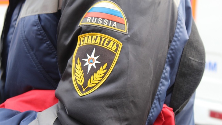 Спасатели Ростовской области помогли пожилой женщине выбраться из внезапной ловушки