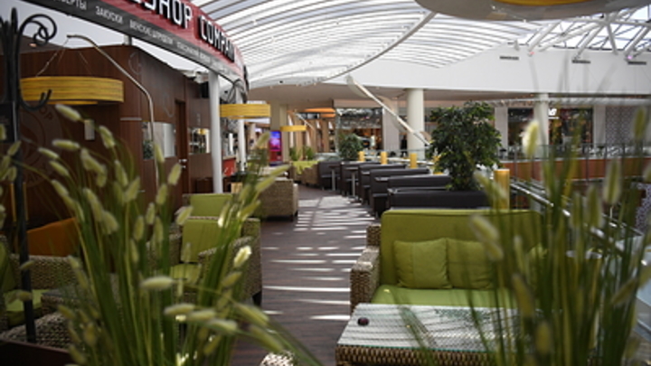 Экс-участница Дома-2, прилетев из Италии, устроила загул по ресторанам и отелям Челябинска. У врачей не была