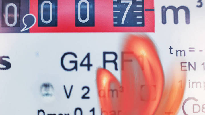 Греция перешла на солярку и призвала к потолку цен на всё