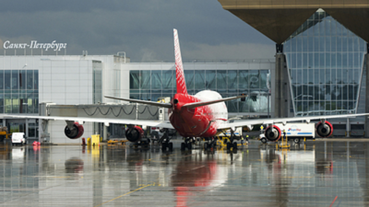 В Пулково рассказали, где пассажирам с детьми бесплатно получить коляску