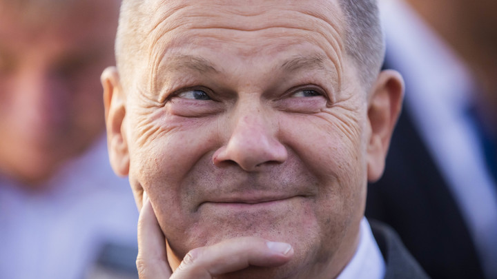 Focus: Шольц своим отказом от пожатия руки Лаврову показал свою слабость