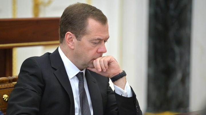 Дмитрий Медведев назвал тех, кому выгоден миф о причастности русских к госперевороту в Германии