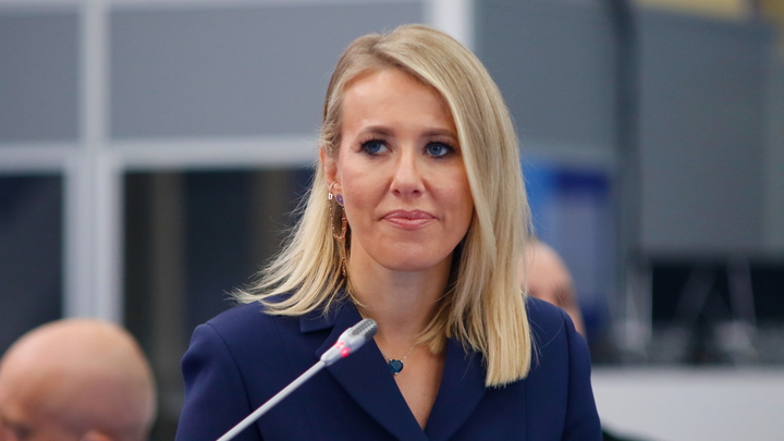 Комик Белый решил стать совестью Ксении Собчак