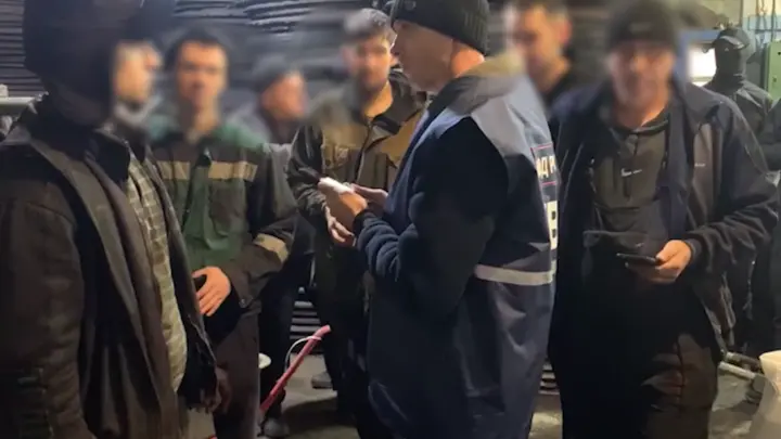 Сто мигрантов за день: в Челябинске устроили массовую облаву на складах