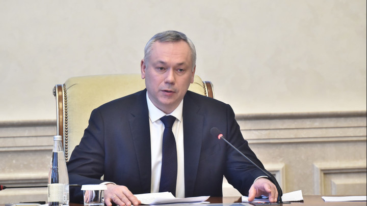 Андрей Травников потребовал решить проблему с вывозом мусора в Новосибирске и Оби