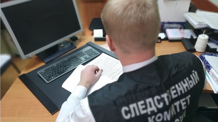 В Междуреченске у пятиэтажного дома съехала крыша