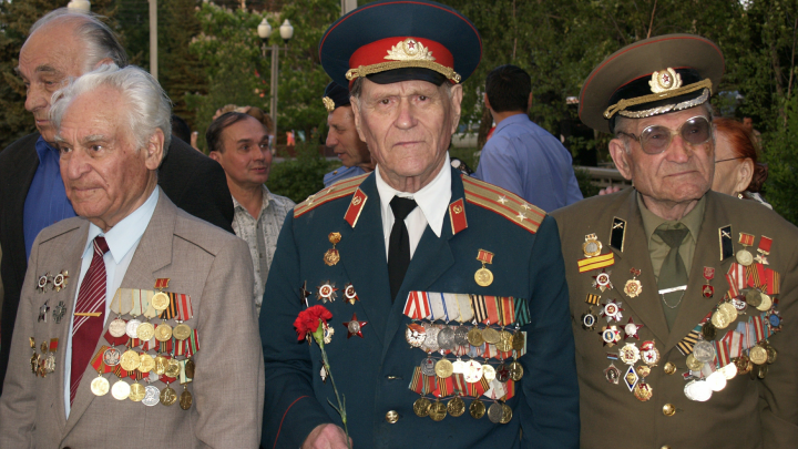 Стало известно, как изменится после индексации военная пенсия