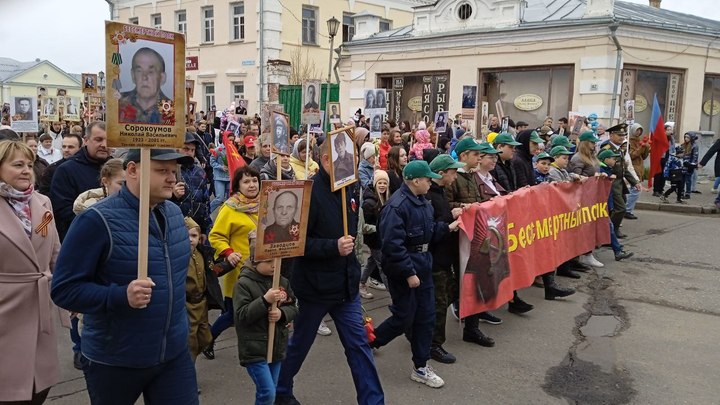 В Суздале в строю Бессмертного полка прошел каждый третий житель