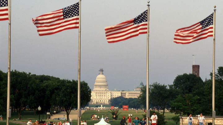 Около 40 процентов американцев выступают против выделения доппомощи Киеву – NYT