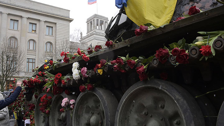 Молдавские власти намереваются установить в центре Кишинева подбитый русский танк