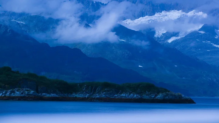 Там, где впервые продали русский флаг и нарушили завещание Императора: Аляска выбрана не случайно