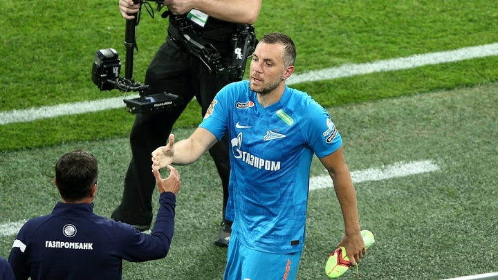 Дзюбу не взяли: Назван официальный состав сборной России