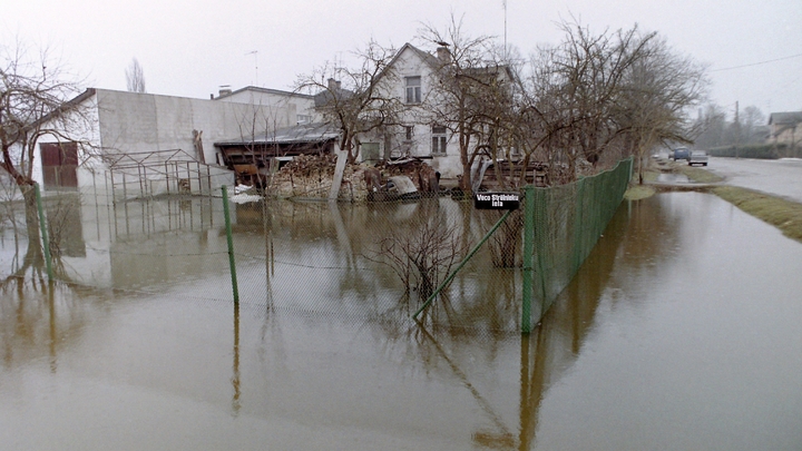 Прорыв дамбы в Орске - срочная эвакуация: Что известно о ЧП