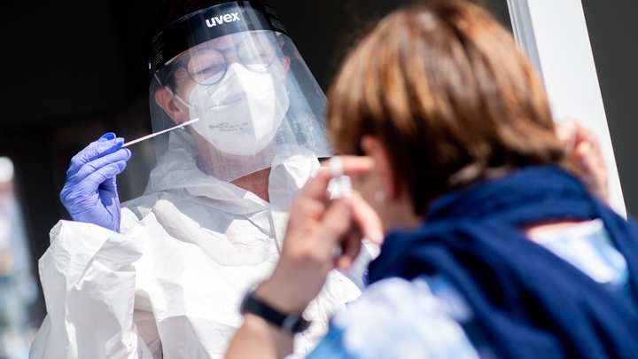 Затраты на ПЦР-тесты сократятся минимум вдвое - ФАС