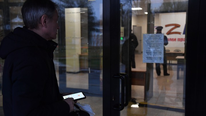 Здание администрации Херсона разграбили мародеры