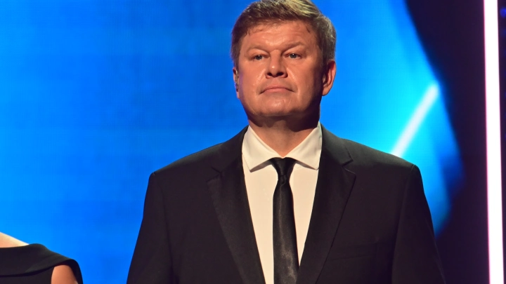 Губерниев назвал водку самой главной дрянью среди крепкого алкоголя